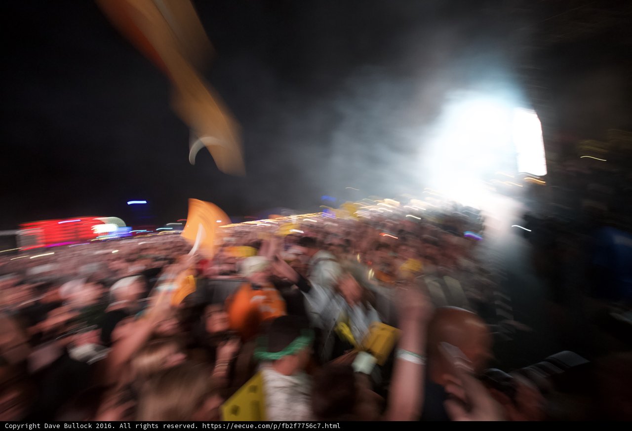 Lights and Smoke: The Ultimate Concert Experience
