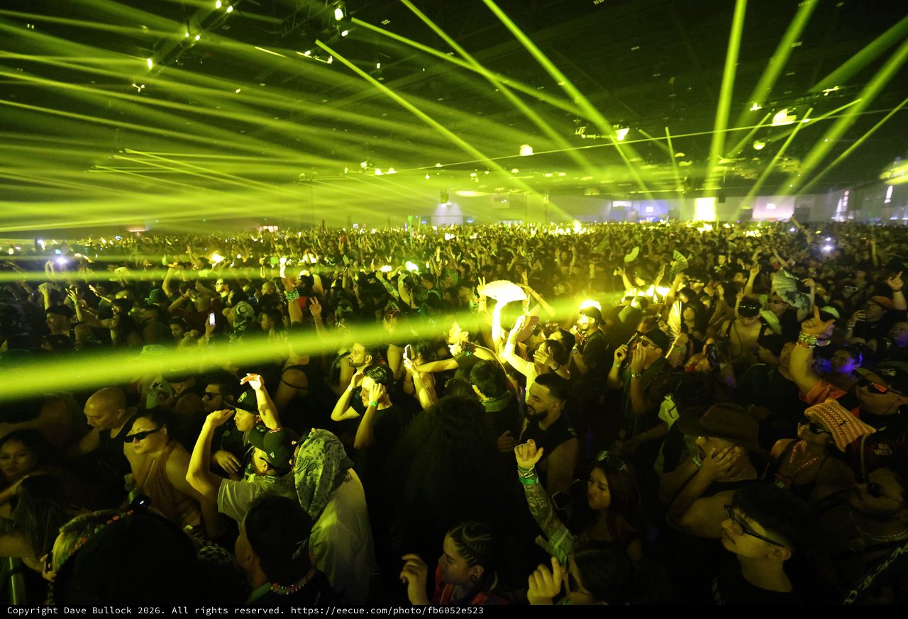 Massive Green Laser Light Show at Wobbleland 2026