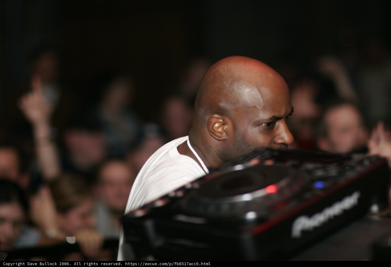Grooving with MC Q