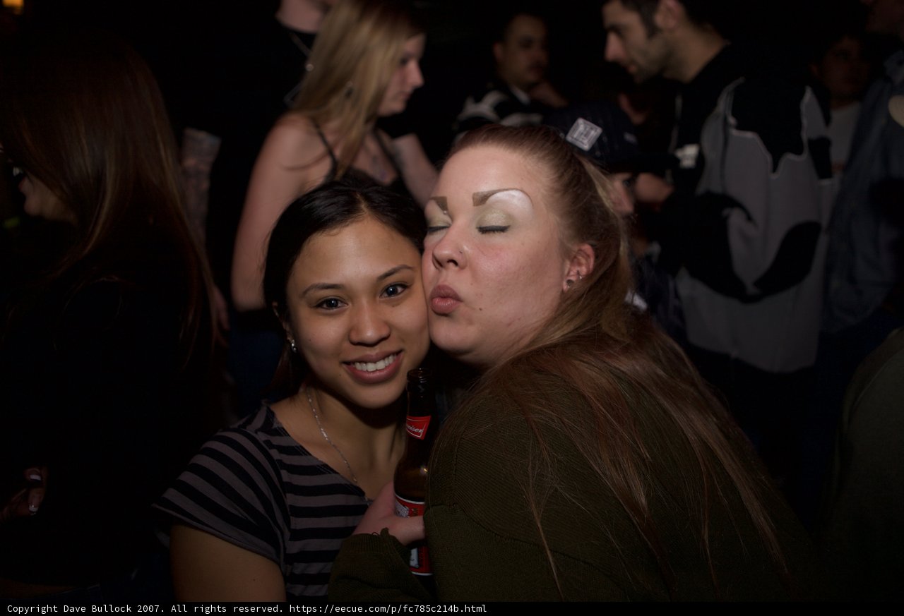 Nightlife Kiss