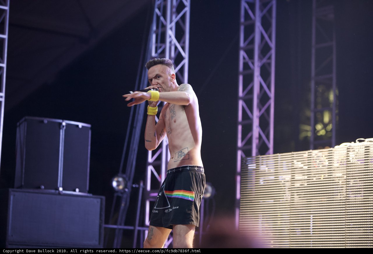Watkin Tudor Jones rocks the Coachella stage