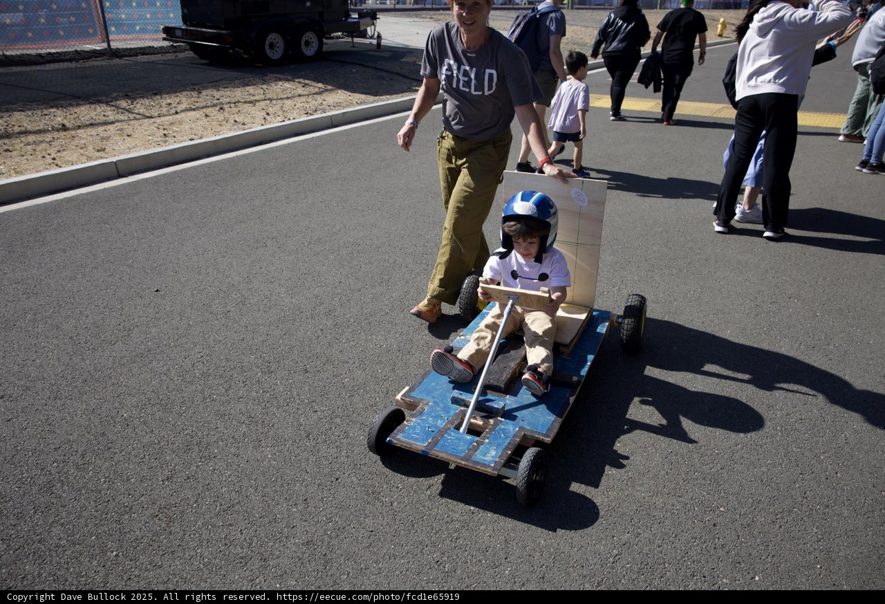 Mini Racer in Action