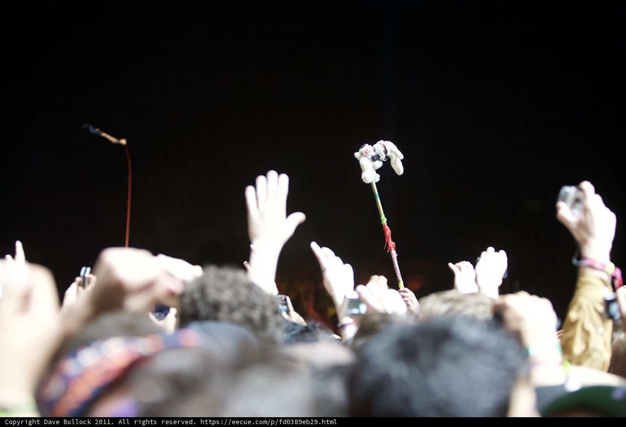 Stick Man Rocking the Crowd