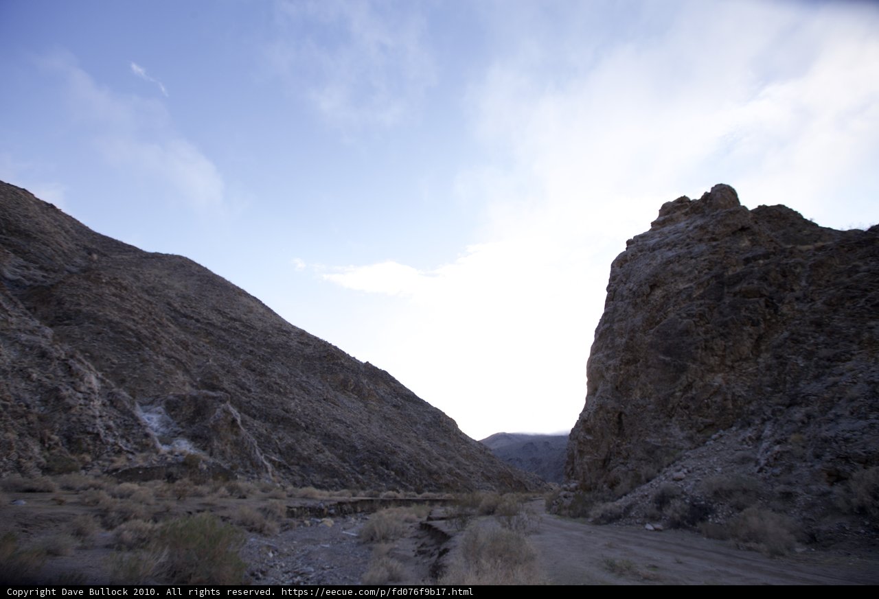 Canyon's Gravel road to Wilderness