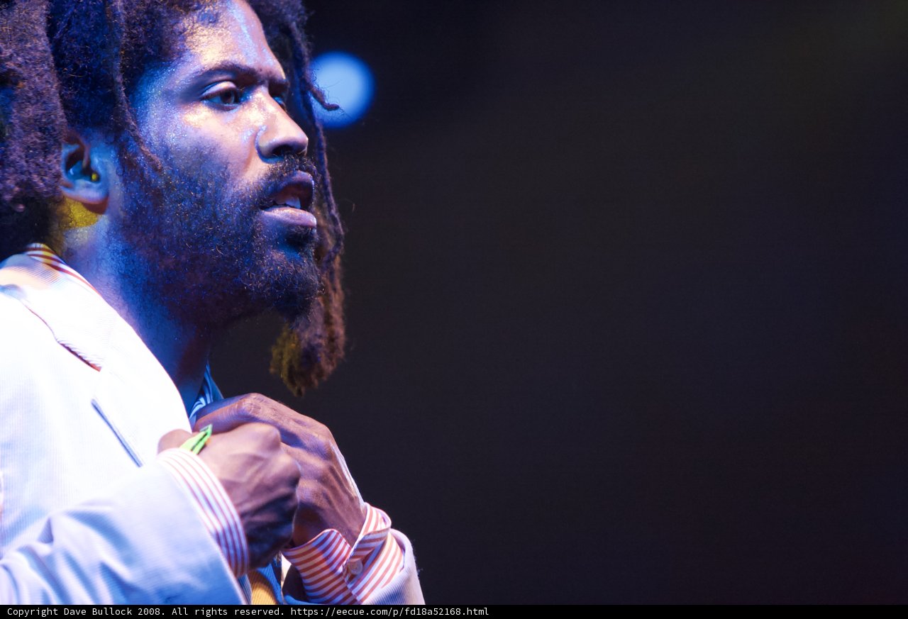 Murs on Stage with His Trusty Microphone