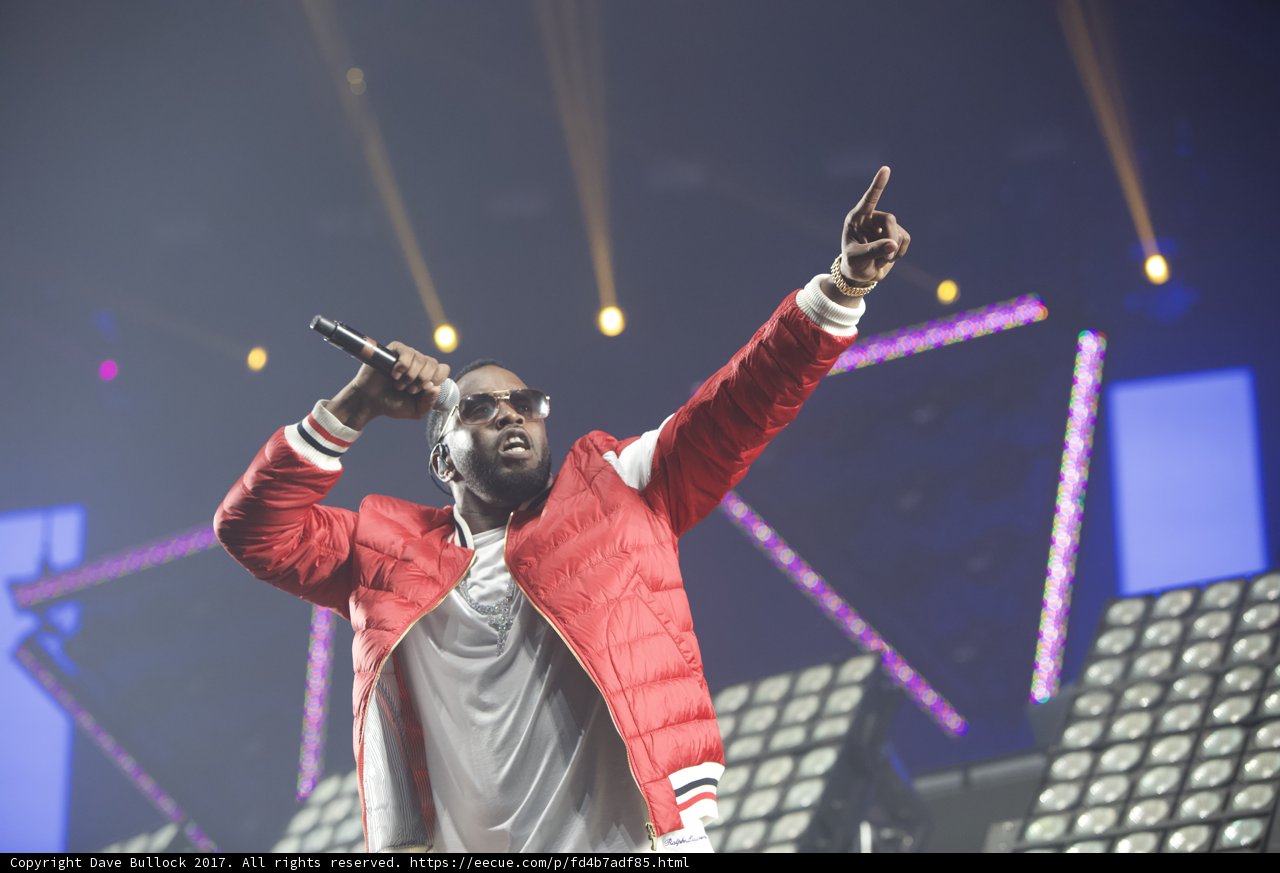 Sean Combs Solo Performance at Coachella 2017