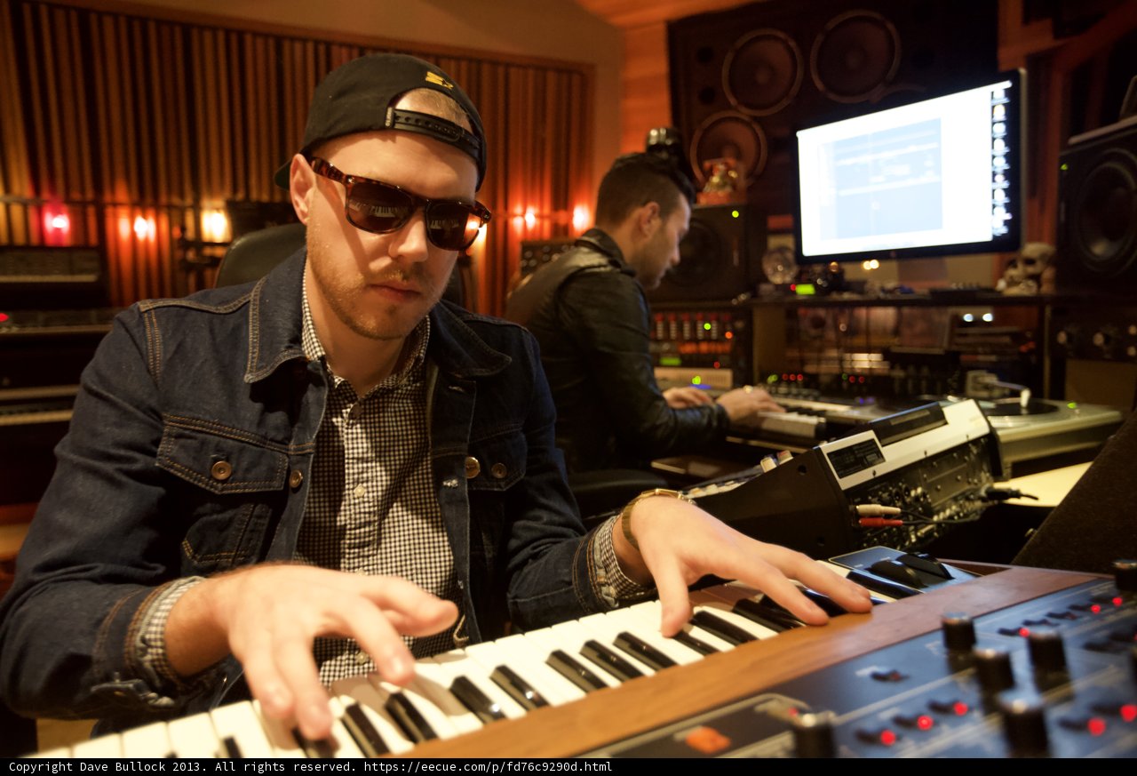 Keyboard Performance in Shades