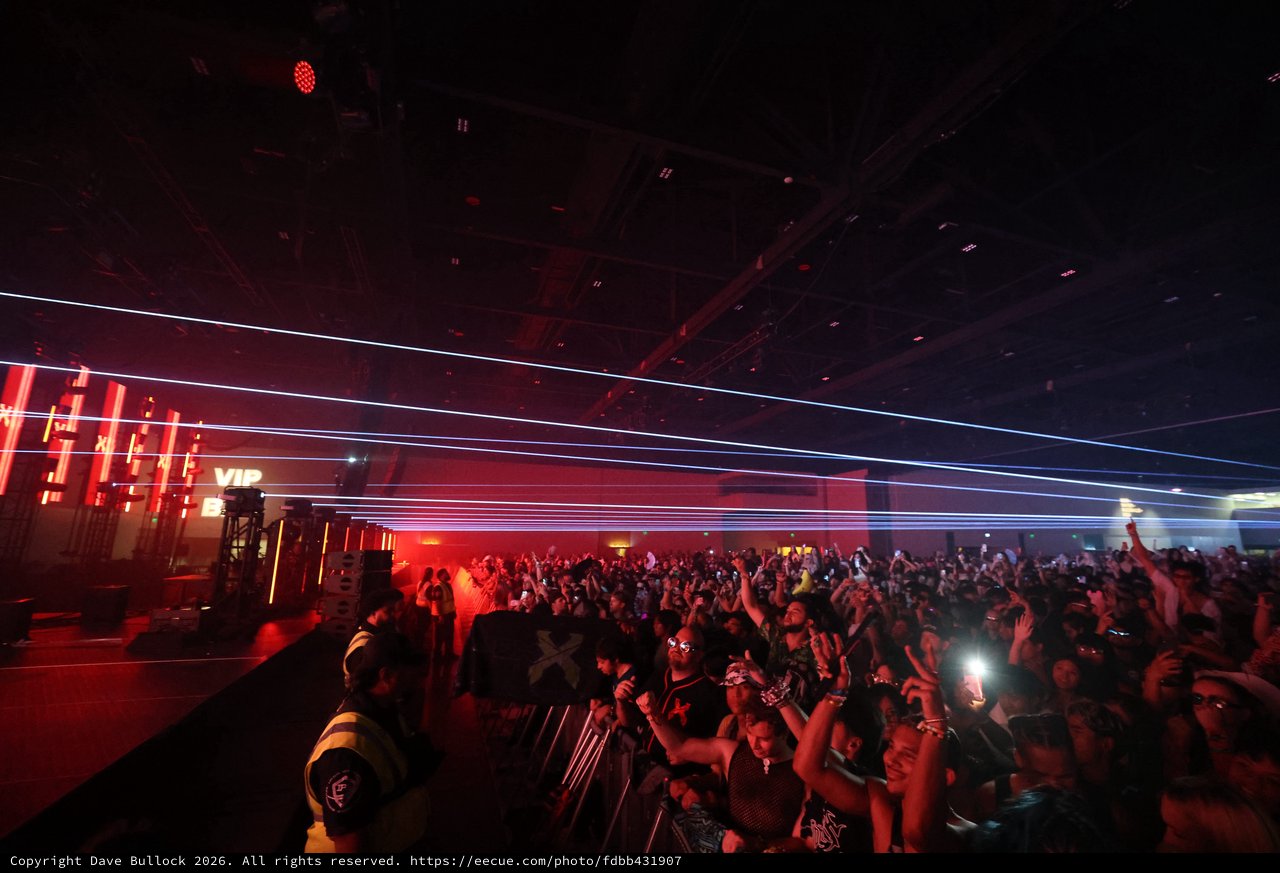Laser Light Show Ignites Wobbleland 2026 Crowd