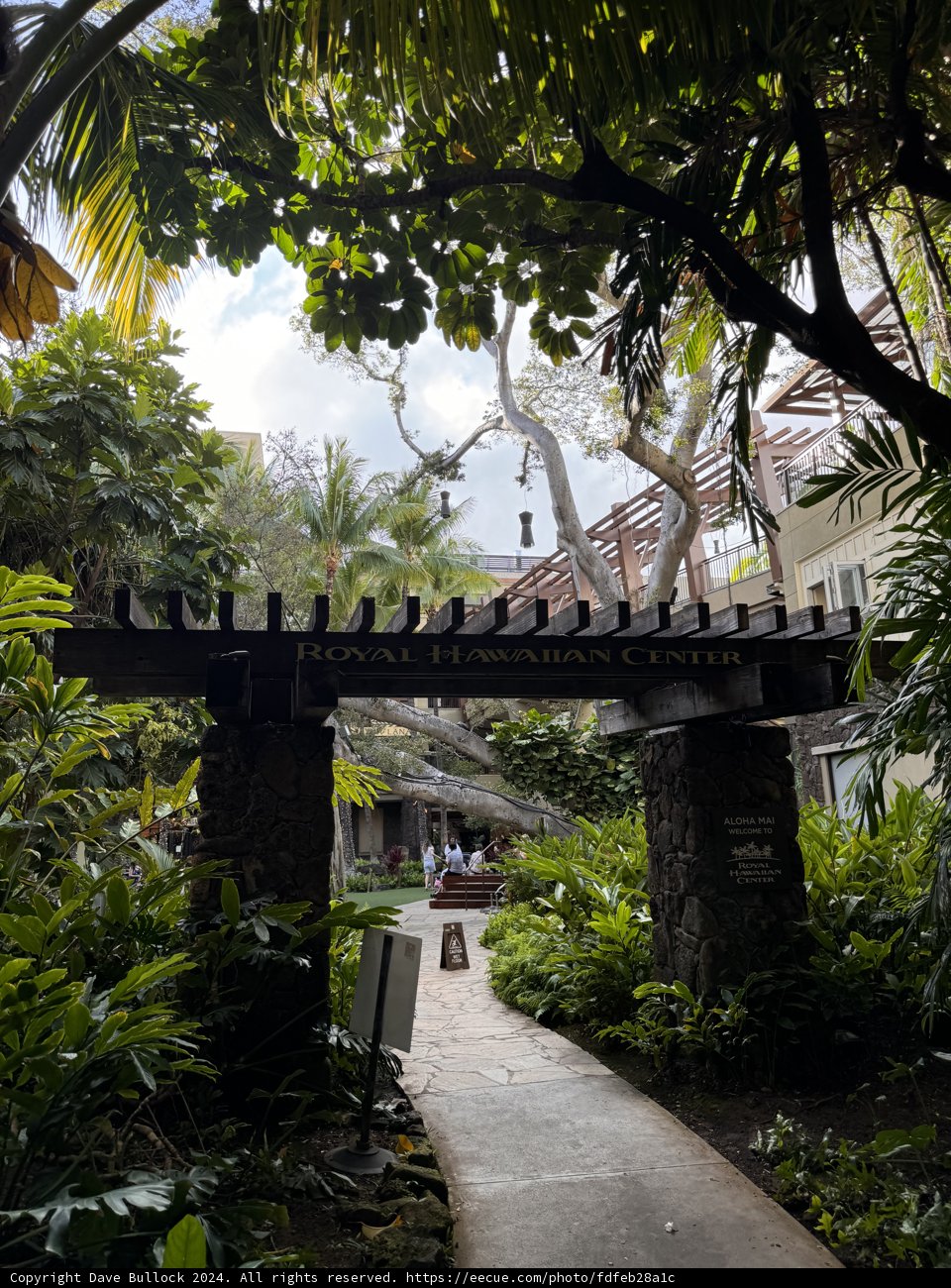 Tropical Entrance to Serenity: The Royal Hawaiian Center Gateway