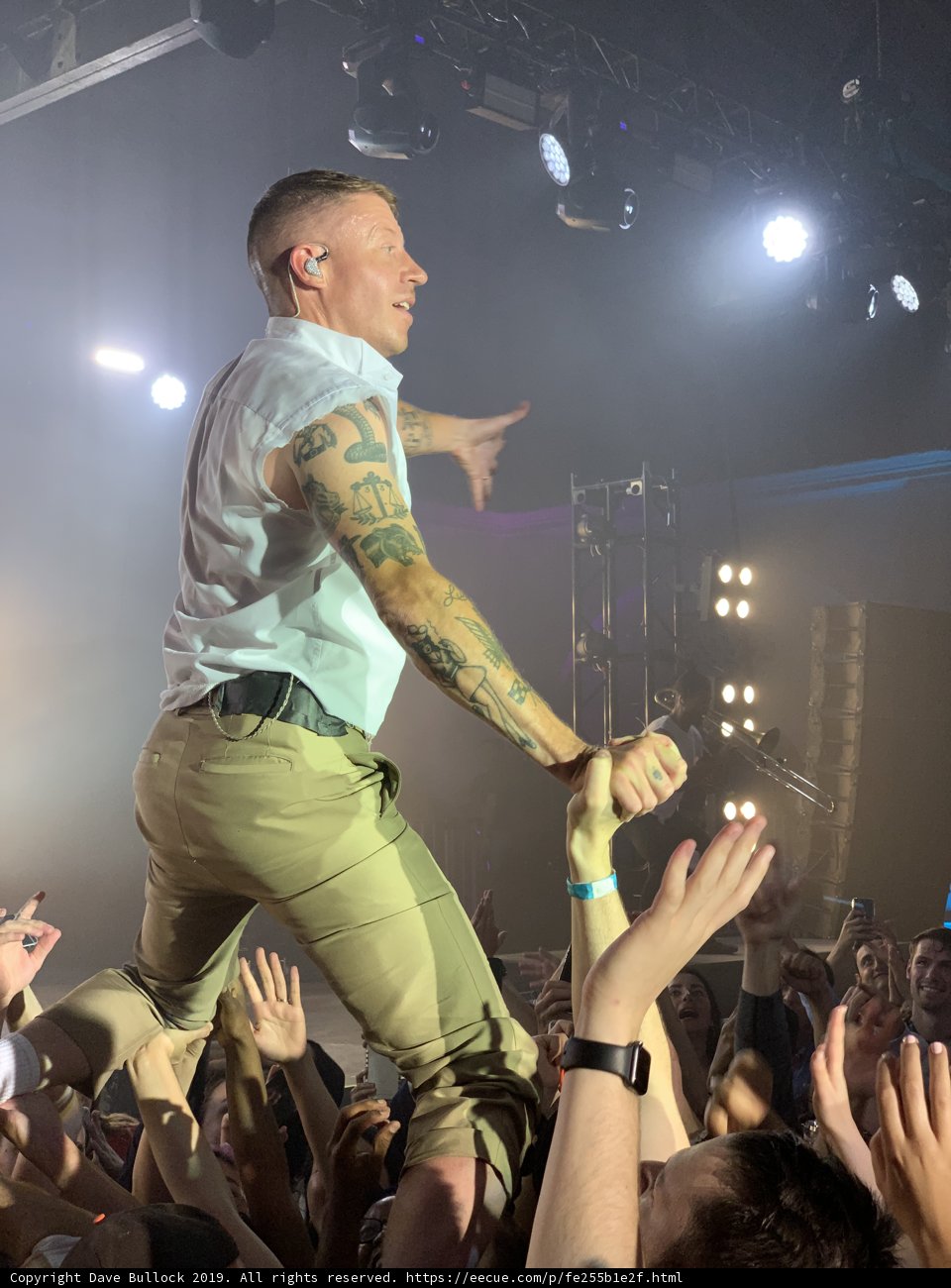 Tattooed Rocker Shines on Stage
