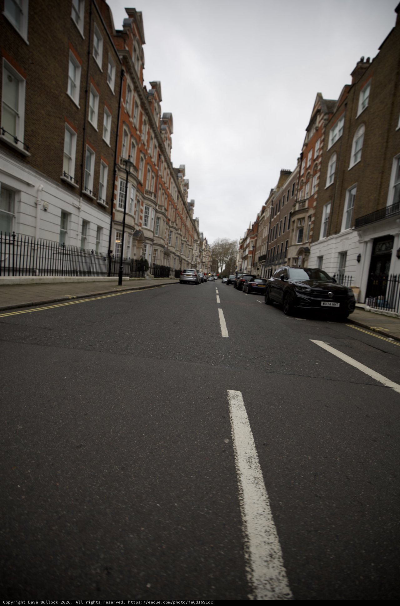 Overcast Day on a Classic London Residential Street