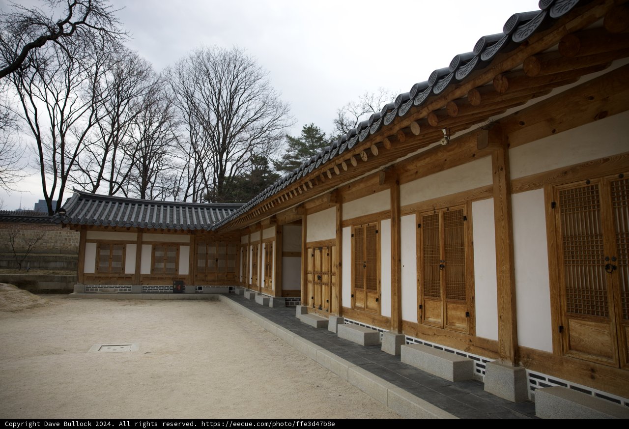 Serenity in Wood - Korean Courtyard Splendor