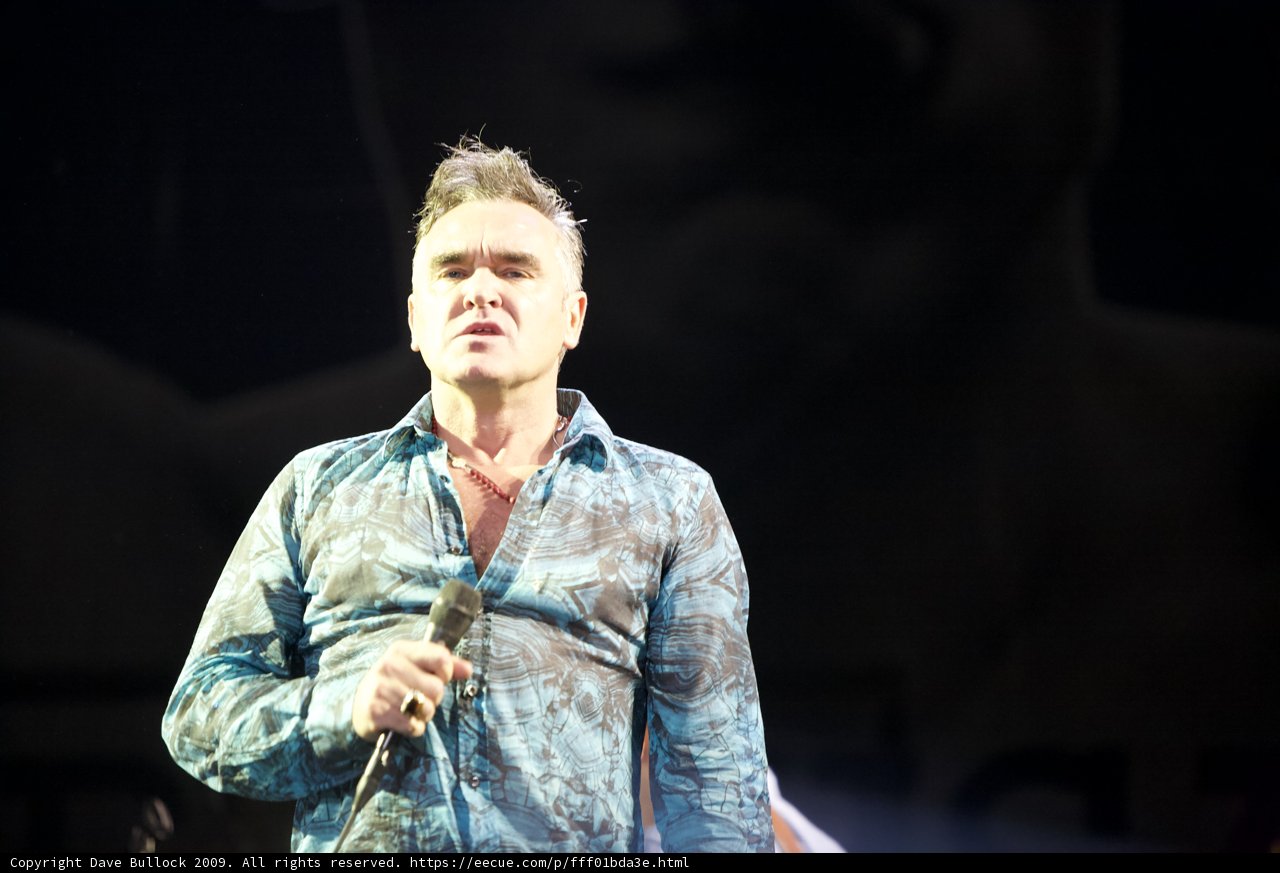 Morrissey belts it out at Coachella 2009