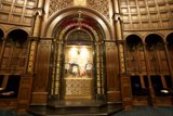 Welcoming entrance to the Temple of Israel