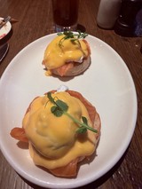 Eggs Benedict with Smoked Salmon Brunch