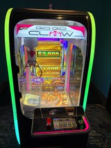 Go Go Claw Arcade Game with Gold Bars Prize