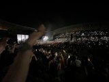 Concertgoers Raise the Roof