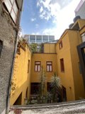 Sunny Villa in the City
