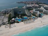 A View from Above: Cancun's Stunning Beach and Resort
