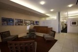 Lobby Reception: A Cozy and Inviting Space