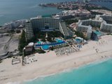Canadians enjoying the beauty of Cancun
