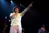 Performing for the Crowd