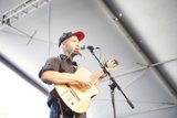 Tom Morello Rocks Out on Stage at Coachella 2007