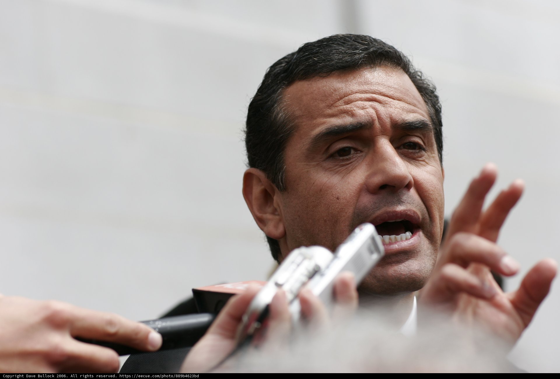 Antonio Villaraigosa Addresses the Press on School Walkout Day