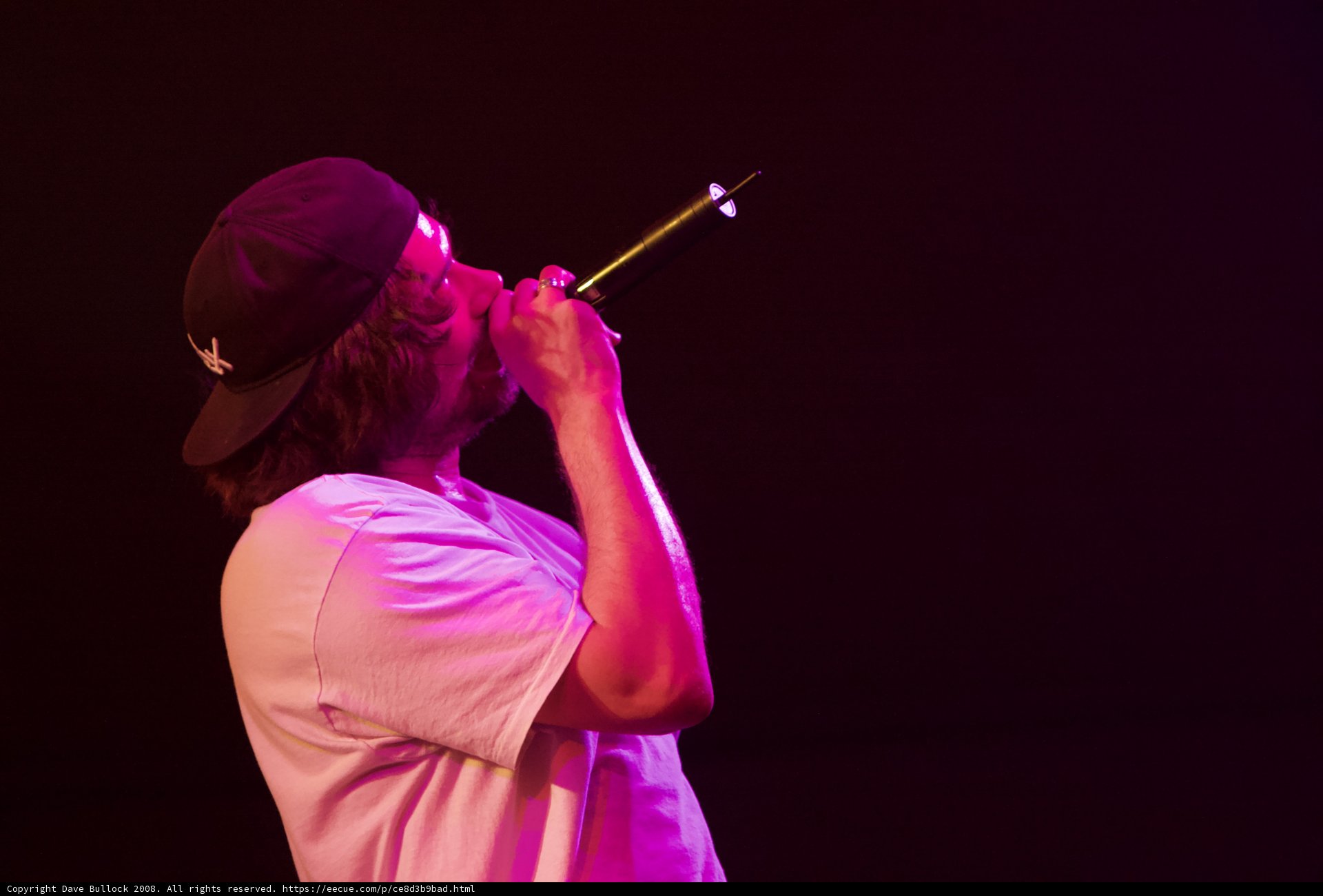 The Entertainer with a Cigarette and Hat