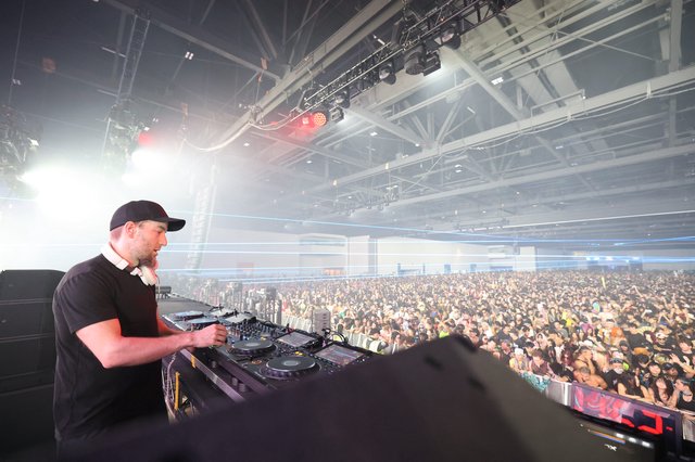 DJ Performs to Massive Crowd at Wobbleland 2026