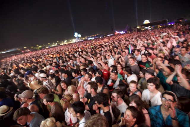 Coachella 2011: A sea of people under the night sky