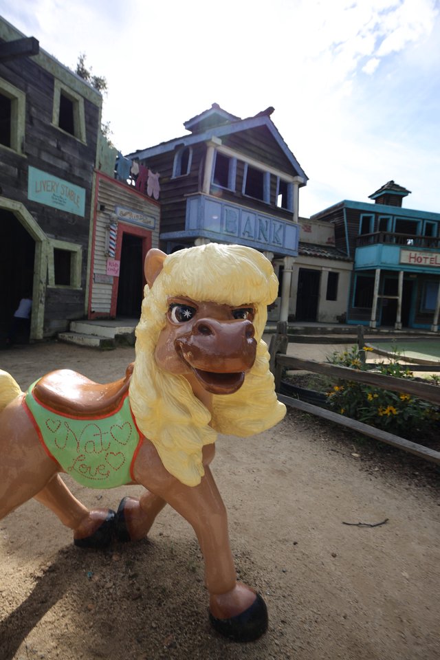 Toy Horse in Abandoned Western Town Set