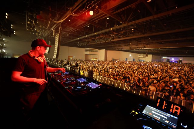 DJ Commands Massive Crowd at Wobbleland 2026