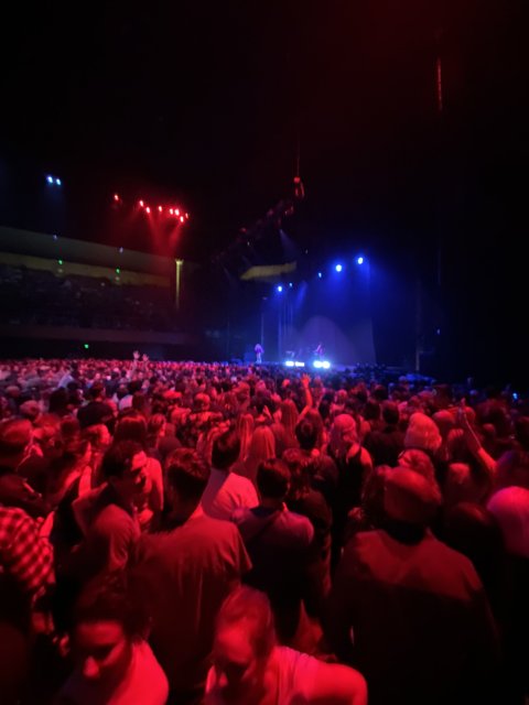 Red Hot Crowd at Bill Graham Civic Auditorium