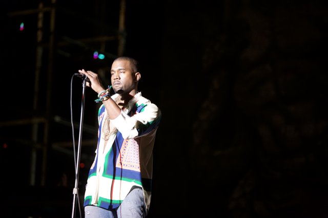 Kanye's Colorful Performance