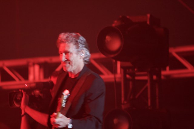 Roger Waters Strums the Night Away