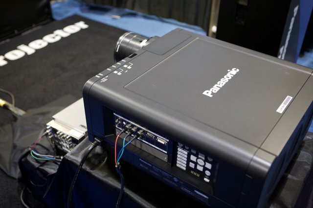 Introducing Panasonic's HD-DVX100 Projector