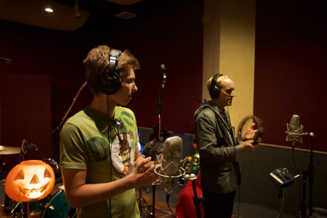 Recording the Sounds of 2009 with Josh Freese