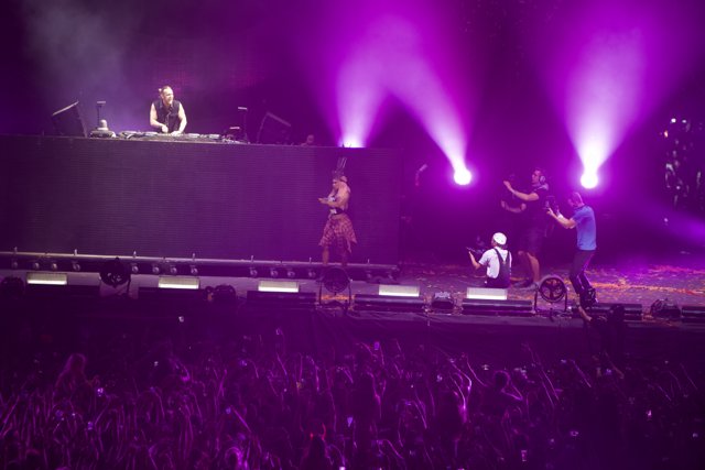 David Guetta rocks the stage at Coachella with purple lights