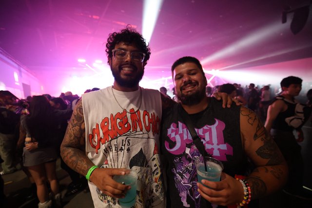 Two Friends Celebrate at Wobbleland Music Festival 2026