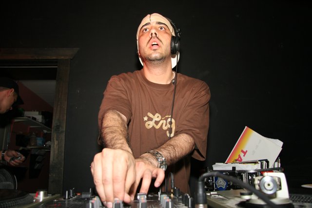 DJ Eric S Spins at Samurai 5 29