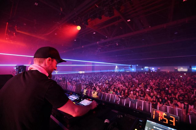 DJ Commands Massive Crowd at Wobbleland 2026