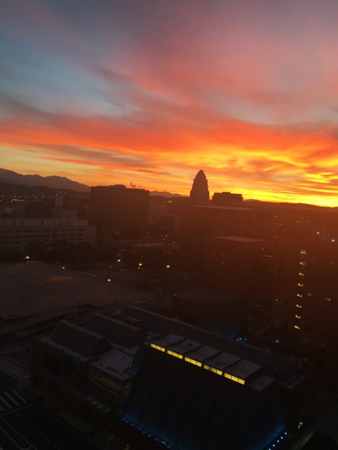 Radiant Sunset over LA's Skyscrapers