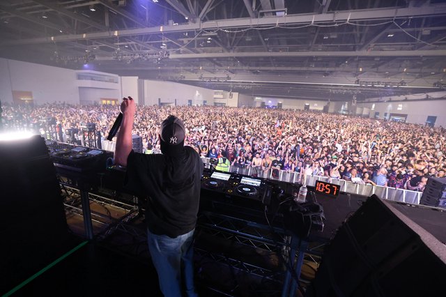 DJ Commands Massive Indoor Festival Crowd at Wobbleland