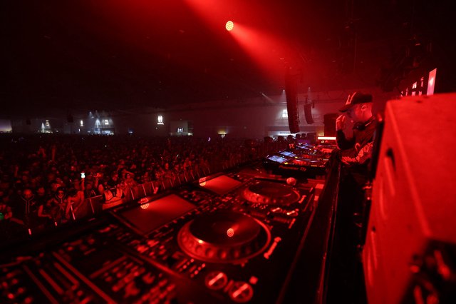 DJ Performs to Massive Crowd at Wobbleland 2026