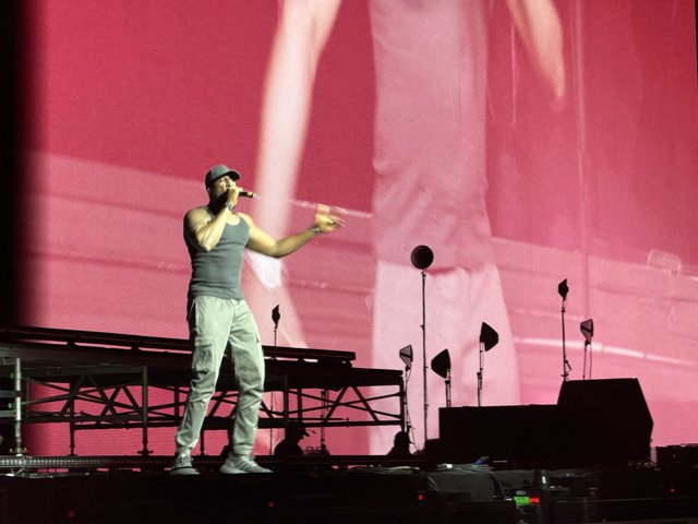 Electric Stage Presence