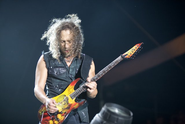 Kirk Hammett Shreds at Big Four Festival