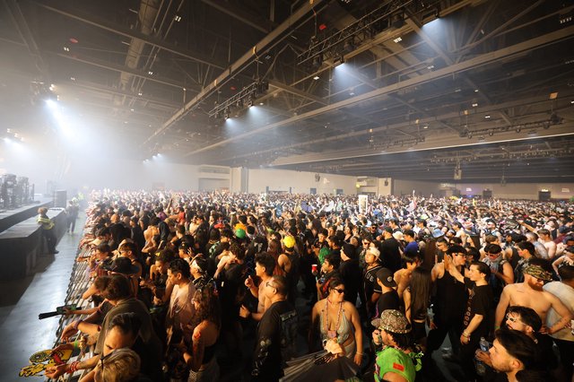 Massive Crowd Packed at Wobbleland 2026 Festival