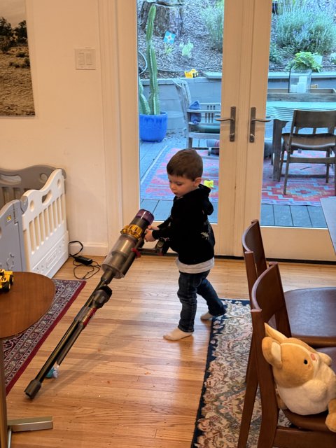 Tiny Helper at Work