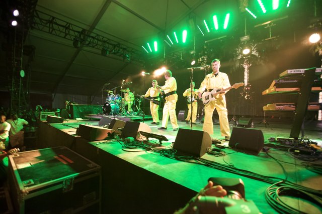 Green Stage Spotlight: Bob Mothersbaugh Shreds On Guitar at Coachella 2010